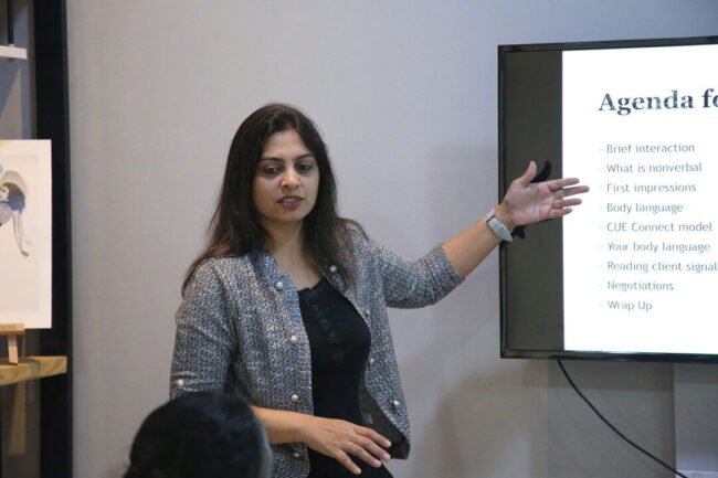 Learning and Development nonverbal communication training in Corporate world