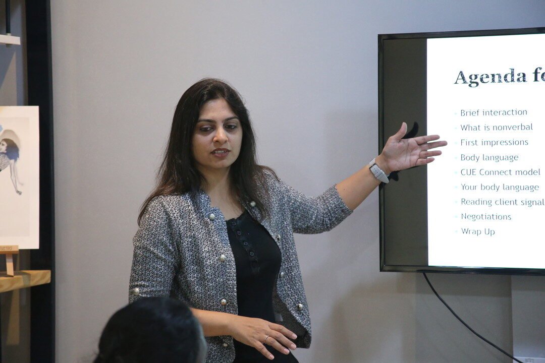 Blog 280 nonverbal communication training in Corporate world