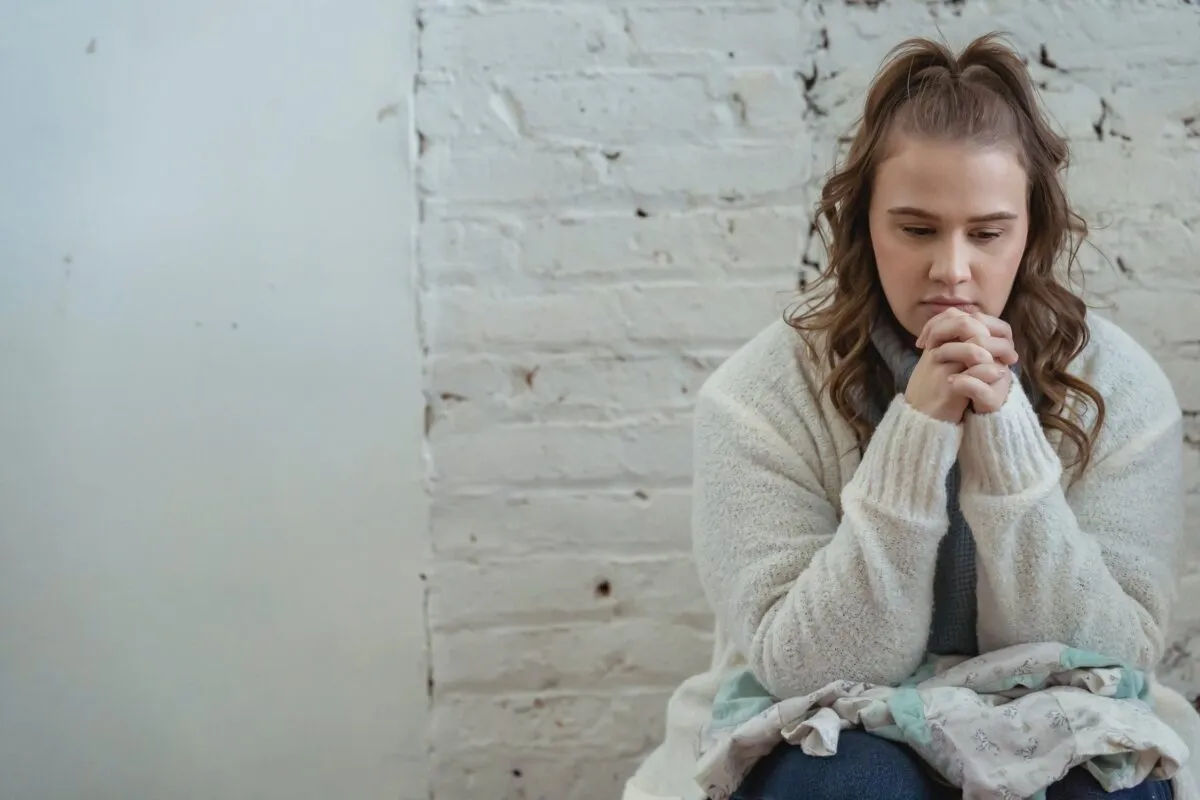 Dealing with Negative Conversations using Nonverbal Communication
