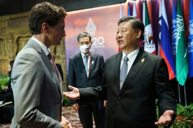 Canada’s Prime Minister Justin Trudeau speaks with China’s President Xi Jinping at the G20 Leaders’ Summit in Bali Xi Confronts Trudeau at G20 - Body Language of Power