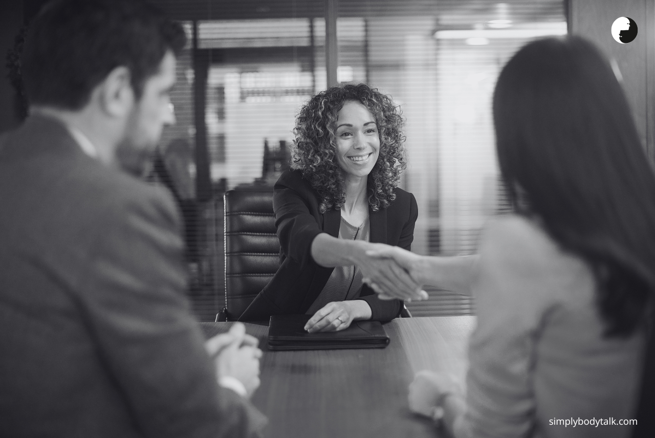 Why Interviewers Pay Close Attention to Your Body Language 3 interviewers pay attention to your body language